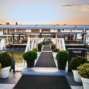 Vogue Boat , Budapest Hungary