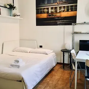Apartment Cozy Central Studio - Porta Romana, Milan