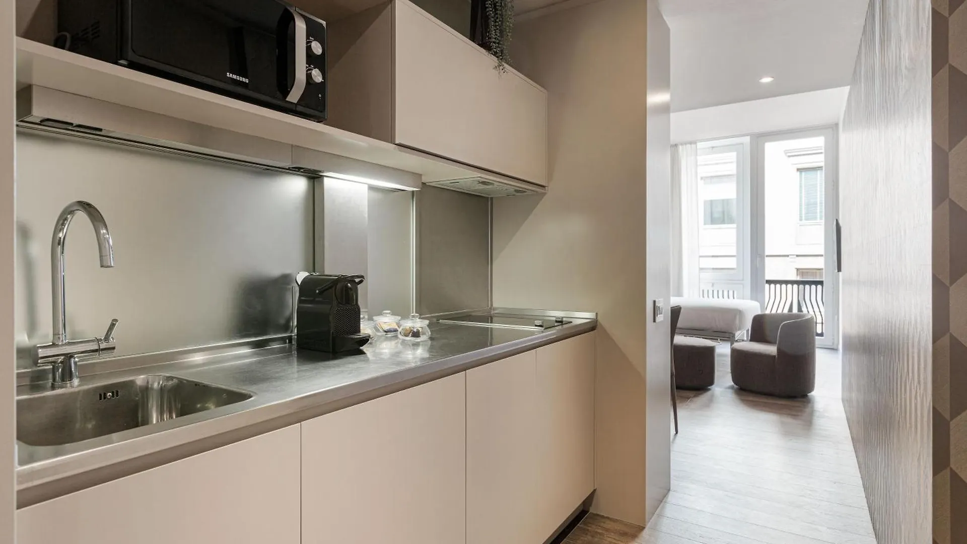 Brera Apartments In San Babila Milan
